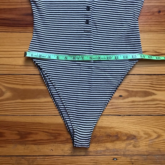Wild Fable Black White Striped Bodysuit, EUC, M - Picture 8 of 14
